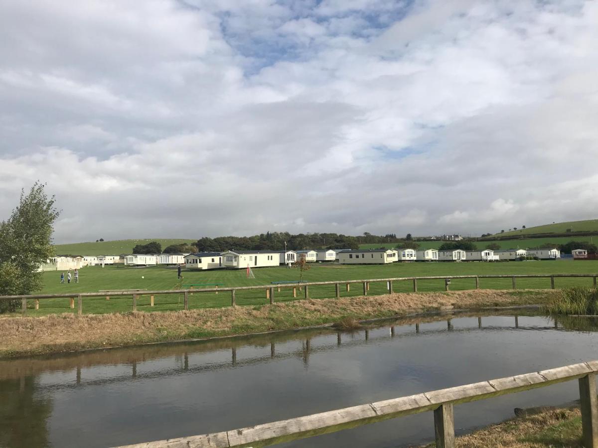 Turnberry Caravan Quiet Peaceful Location Near Golf Spas And Beaches Girvan Exterior foto